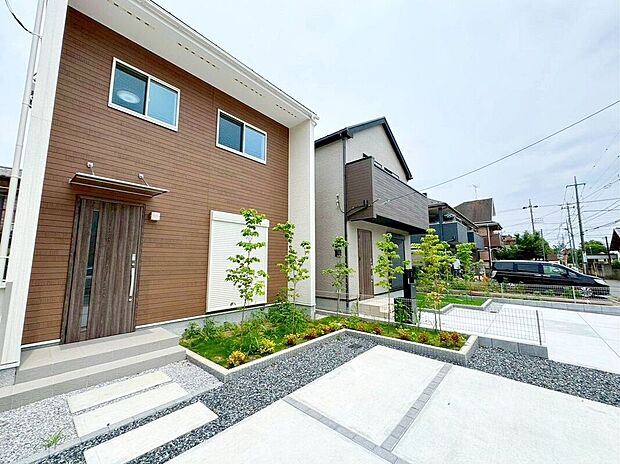 全棟カースペース2台駐車可能!