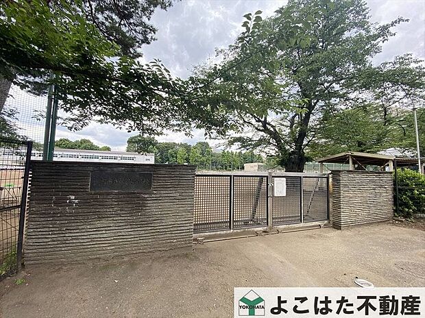 調布市立神代中学校（約3,070m）