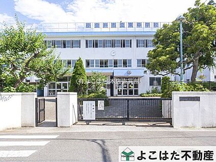 小金井市立東中学校 610m