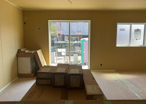 リビングの間取りの種類は大きくわけてリビングとダイニングが別になっているタイプ、リビングダイニング一体型です。どちらも一長一短ですので、家を選ぶ時はその両面をチェックして決めるようにしましょう。