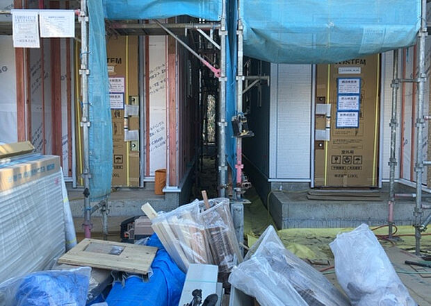 家族でのBBQを行うのであれば3坪程度の広さがあればよいでしょう。ガーデニングや家庭菜園を楽しむ際は、手入れが行き届く範囲にすると安心です。また、庭のある方角や接道が気になる方は事前に確認しましょう。