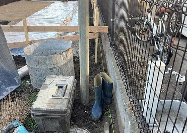 家族でのBBQを行うのであれば3坪程度の広さがあればよいでしょう。ガーデニングや家庭菜園を楽しむ際は、手入れが行き届く範囲にすると安心です。また、庭のある方角や接道が気になる方は事前に確認しましょう。