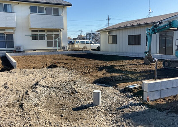 家族でのBBQを行うのであれば3坪程度の広さがあればよいでしょう。ガーデニングや家庭菜園を楽しむ際は、手入れが行き届く範囲にすると安心です。また、庭のある方角や接道が気になる方は事前に確認しましょう。