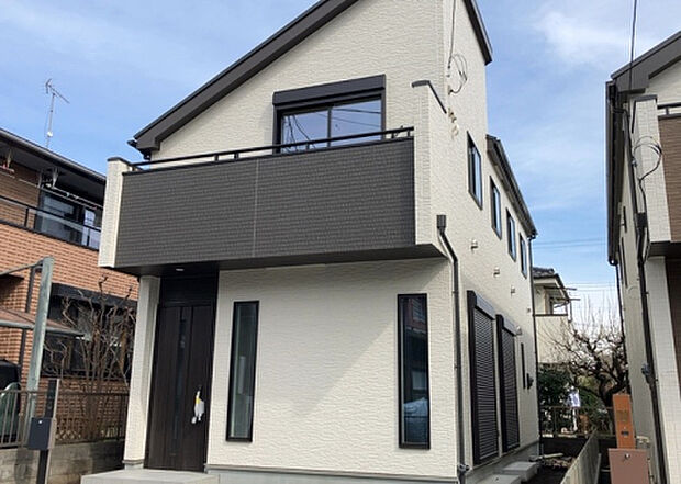 ついに完成致しました!現地をご見学に行く際は、道路の幅や周辺の交通量、施設などをご確認頂くことをおすすめします!物件の流れが早いため、内見をしたい方はお早めに当社営業までお問い合わせ頂きご予約下さい!