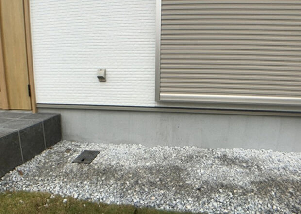 木造住宅とは土台、壁、柱など建築物の強度を支える構造体の材に木が使用されている構造を指します。構造体は建物の自重を支えるだけではなく風圧や水圧、積裁荷重などあらゆる衝撃に耐えるための基礎です。