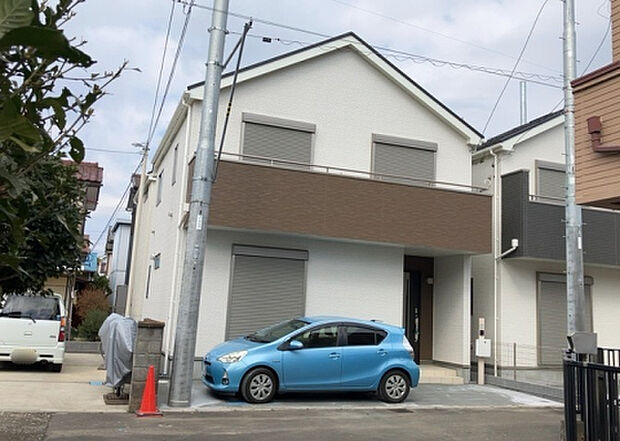 ついに完成致しました！現地をご見学に行く際は、道路の幅や周辺の交通量、施設などをご確認頂くことをおすすめします！物件の流れが早いため、内見をしたい方はお早めに当社営業までお問い合わせ頂きご予約下さい！