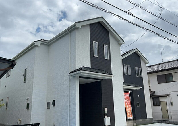 ついに完成致しました！現地をご見学に行く際は、道路の幅や周辺の交通量、施設などをご確認頂くことをおすすめします！物件の流れが早いため、内見をしたい方はお早めに当社営業までお問い合わせ頂きご予約下さい！
