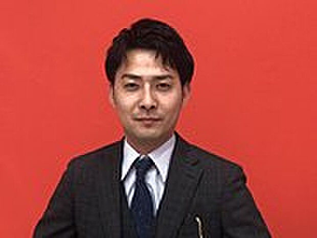 住宅用の土地では前面道路に2m以上接していなければならないと法律で定められています。しかし、お持ちの車のサイズやライフスタイルなどにより、2mでは利便が悪い場合もございますので、事前に確認しましょう。
