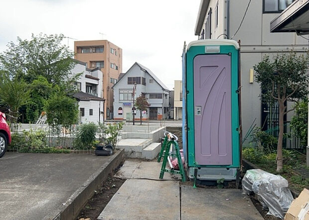 ついに完成致しました!現地をご見学に行く際は、道路の幅や周辺の交通量、施設などをご確認頂くことをおすすめします!物件の流れが早いため、内見をしたい方はお早めに当社営業までお問い合わせ頂きご予約下さい!