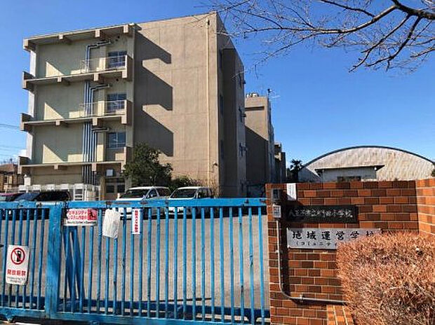 椚田小学校(約598m)