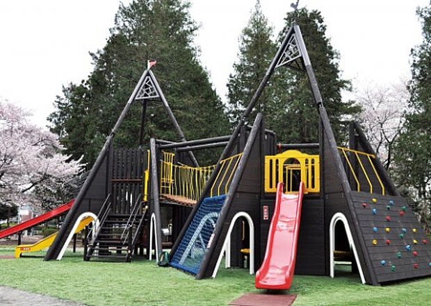 淵野辺公園(約1,199m)