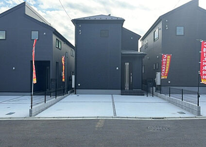 前面道路含む現地写真_2