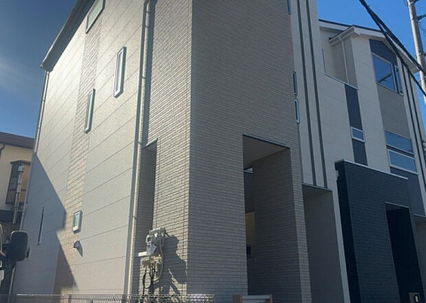 【外観_2】ハザードップは自然災害による被害を予測し、その被害範囲を地図上で表したものです。近年特に災害が多くなっていますので、事前に調査すると安心できます。ハザードマップは国交省のホームページをご覧ください。