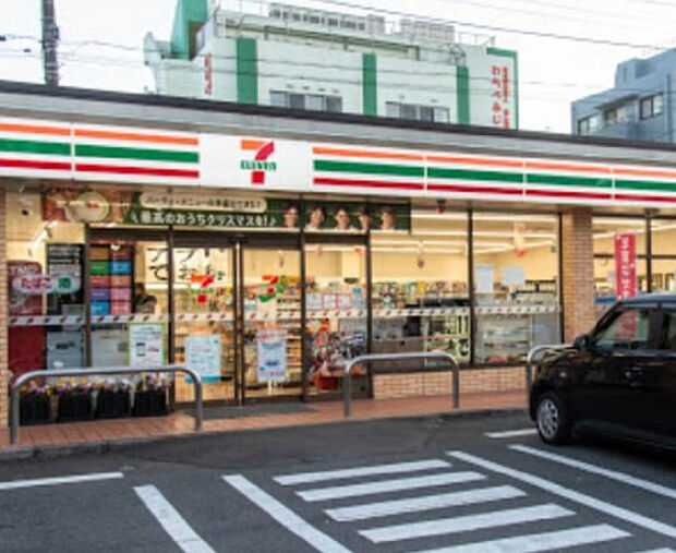 セブンイレブン 八王子台町１丁目店（約112m）