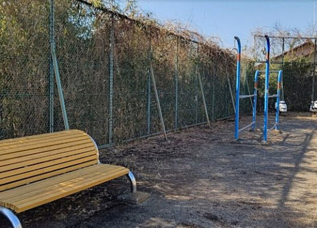 富士見町公園(約192m)