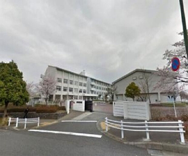 下柚木小学校(約1,458m)