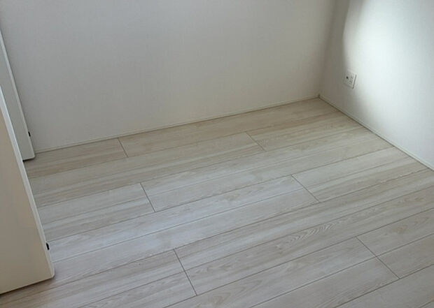 【子供部屋】子供が何人でも年齢によっては、受験時にしっかり壁のある個室があった方が良い場合もあります。難しい問題ですが、兄弟の人数や、性別や年齢差によって状況が異なりますので、数年後のこともしっかり考えましょう。