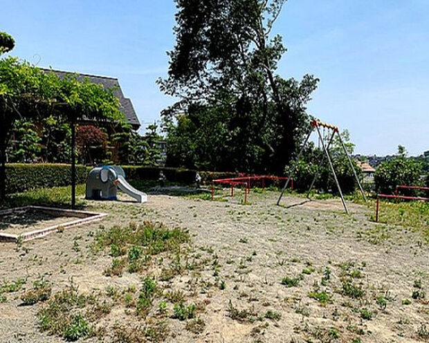 本町田なかまち公園(約253m)