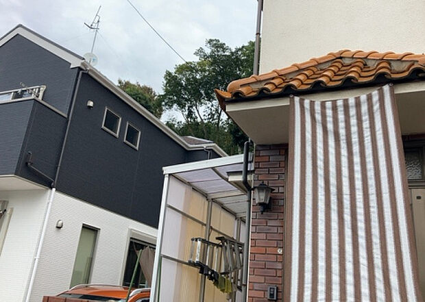 【物件からの展望_2】眺望を気にして物件を探す場合、前面に建物が建っていないか現地で確認しましょう!前面に建物があると景色はもちろん、日当たりや風通しにも影響が出てきます。住んだ時のことを想像しながら現地見学をしましょう。