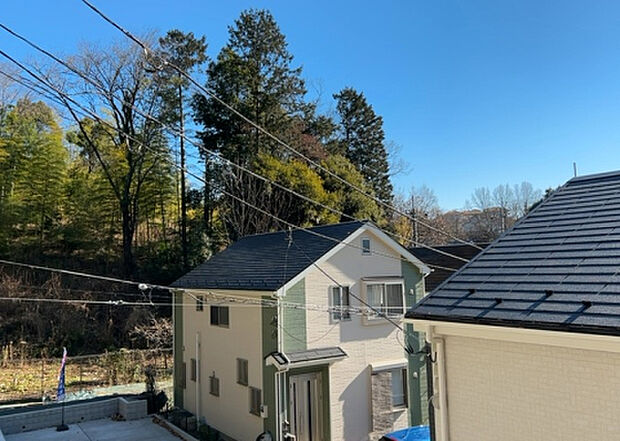 【物件からの展望】眺望を気にして物件を探す場合、前面に建物が建っていないか現地で確認しましょう！前面に建物があると景色はもちろん、日当たりや風通しにも影響が出てきます。住んだ時のことを想像しながら現地見学をしましょう。