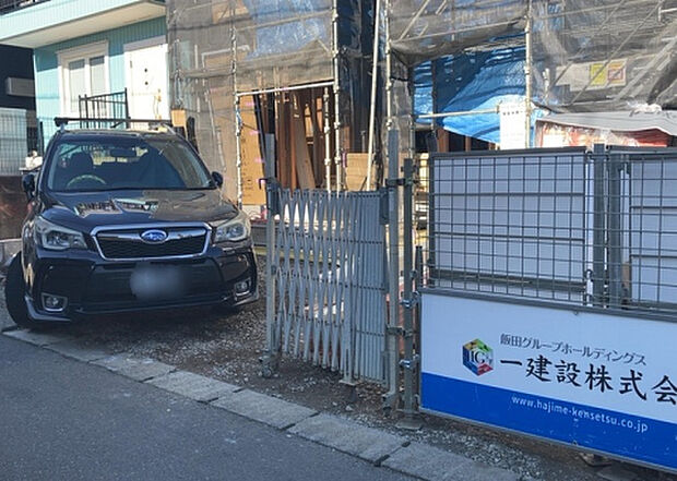 【駐車場_2】駐車場と明記されていても、最小スペースでつくられた駐車場だと大型車は駐車できなかったり、出入りしにくくなったりする可能性があります。お車のサイズと購入したい物件の駐車場のサイズを現地で確認しましょう。