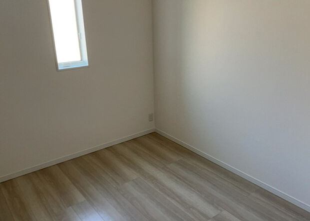 【子供部屋】子供が何人でも年齢によっては、受験時にしっかり壁のある個室があった方が良い場合もあります。難しい問題ですが、兄弟の人数や、性別や年齢差によって状況が異なりますので、数年後のこともしっかり考えましょう。