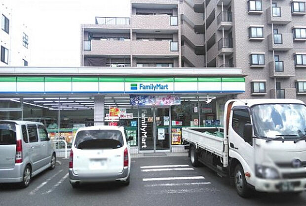 ファミリーマート 座間小松原店(約184m)