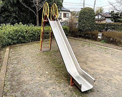高ヶ坂ふれあい公園 165m(徒歩3分)