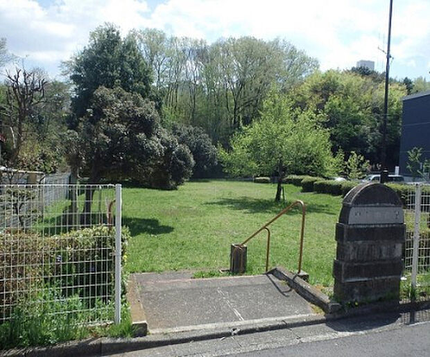 寺田中公園(約229m)