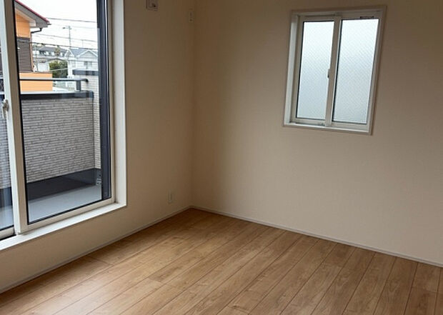 【子供部屋】子供が何人でも年齢によっては、受験時にしっかり壁のある個室があった方が良い場合もあります。難しい問題ですが、兄弟の人数や、性別や年齢差によって状況が異なりますので、数年後のこともしっかり考えましょう。