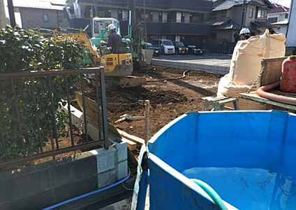 前面道路含む現地写真_3