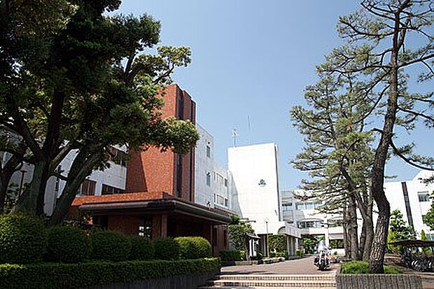 相模原市小山中学校(約864m)