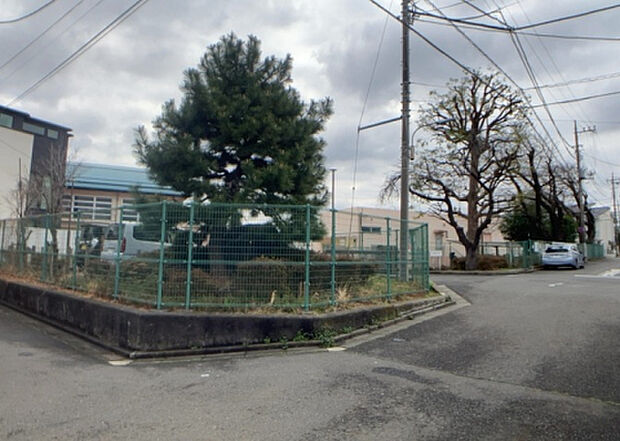 【物件からの展望_2】眺望を気にして物件を探す場合、前面に建物が建っていないか現地で確認しましょう！前面に建物があると景色はもちろん、日当たりや風通しにも影響が出てきます。住んだ時のことを想像しながら現地見学をしましょう。