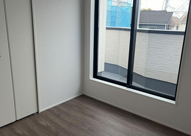 【子供部屋】子供が何人でも年齢によっては、受験時にしっかり壁のある個室があった方が良い場合もあります。難しい問題ですが、兄弟の人数や、性別や年齢差によって状況が異なりますので、数年後のこともしっかり考えましょう。