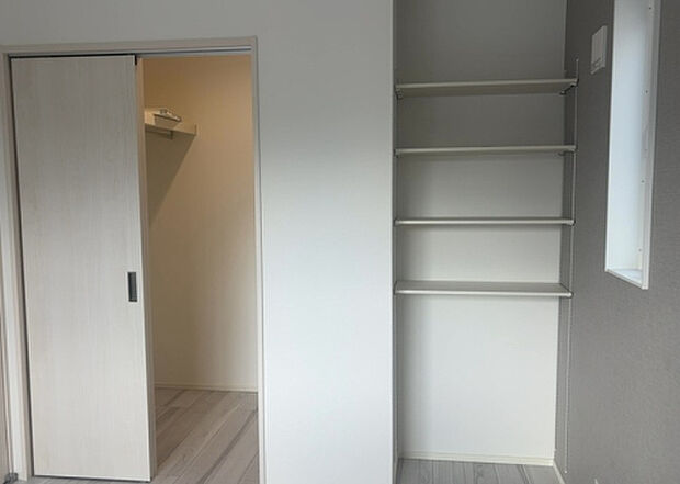 【子供部屋】子供が何人でも年齢によっては、受験時にしっかり壁のある個室があった方が良い場合もあります。難しい問題ですが、兄弟の人数や、性別や年齢差によって状況が異なりますので、数年後のこともしっかり考えましょう。