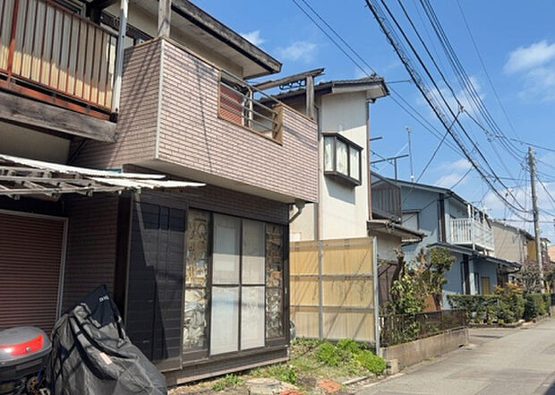 【物件からの展望_2】眺望を気にして物件を探す場合、前面に建物が建っていないか現地で確認しましょう!前面に建物があると景色はもちろん、日当たりや風通しにも影響が出てきます。住んだ時のことを想像しながら現地見学をしましょう。