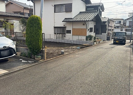 前面道路含む現地写真_3