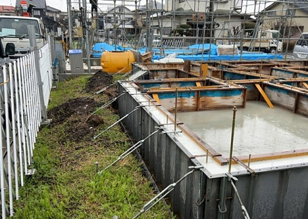 【外観_2】外観は建物の第一印象を決める重要な要素です。複数の方向から見ることで、建物の存在感や周辺との調和、デザインの良さなどがより明確に分かります。お気に入りの建物を見つけてみてください。