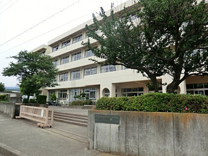 菅原小学校 772m(徒歩10分)