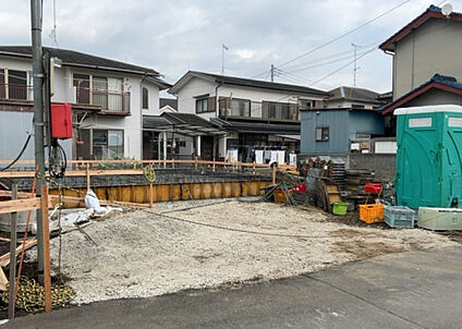 前面道路含む現地写真_3