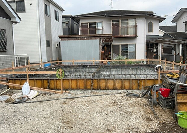 【外観_2】外観は建物の第一印象を決める重要な要素です。複数の方向から見ることで、建物の存在感や周辺との調和、デザインの良さなどがより明確に分かります。お気に入りの建物を見つけてみてください。