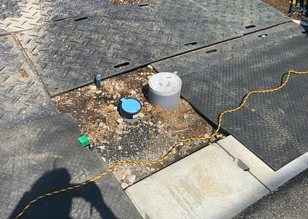 【その他設備】敷地内には、散水栓や立水栓があります。水道水を直接利用できるため、水を運ぶ手間を省くことが出来ます。大量の水を必要とする洗車作業や清掃などに役立ちます。その他設備とあわせて、現地でご確認ください。