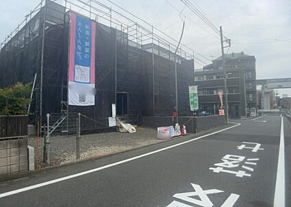 前面道路含む現地写真_3
