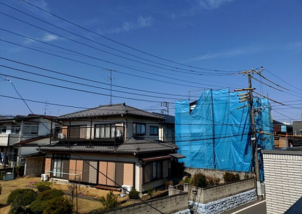【物件からの展望】眺望を気にして物件を探す場合、前面に建物が建っていないか現地で確認しましょう！前面に建物があると景色はもちろん、日当たりや風通しにも影響が出てきます。住んだ時のことを想像しながら現地見学をしましょう。