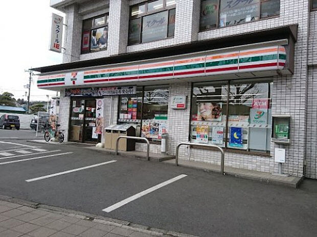セブンイレブン　八王子東浅川店（約143m）