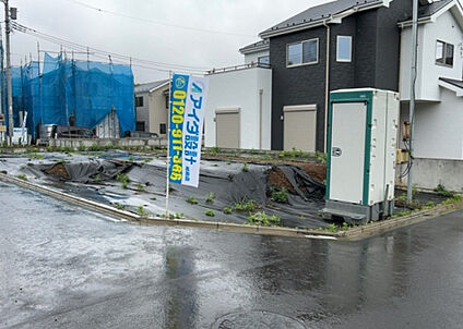 前面道路含む現地写真_3