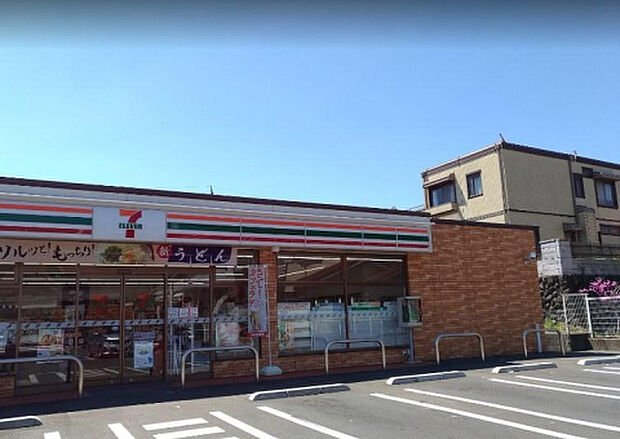 セブンイレブン　津久井中野店（約310m）