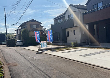 前面道路含む現地写真_2