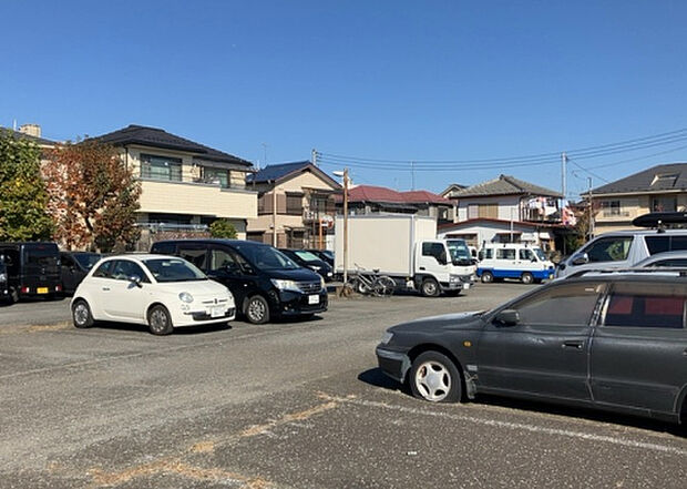 【物件からの展望_2】眺望を気にして物件を探す場合、前面に建物が建っていないか現地で確認しましょう！前面に建物があると景色はもちろん、日当たりや風通しにも影響が出てきます。住んだ時のことを想像しながら現地見学をしましょう。