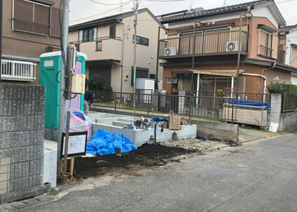 前面道路含む現地写真_3